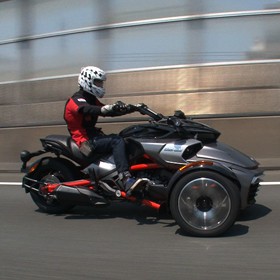 【8ch】CAN-AM SPYDER F-3 インプレ